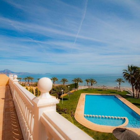 Lovely Apartment Beach Front & Pool El Campello Kültér fotó