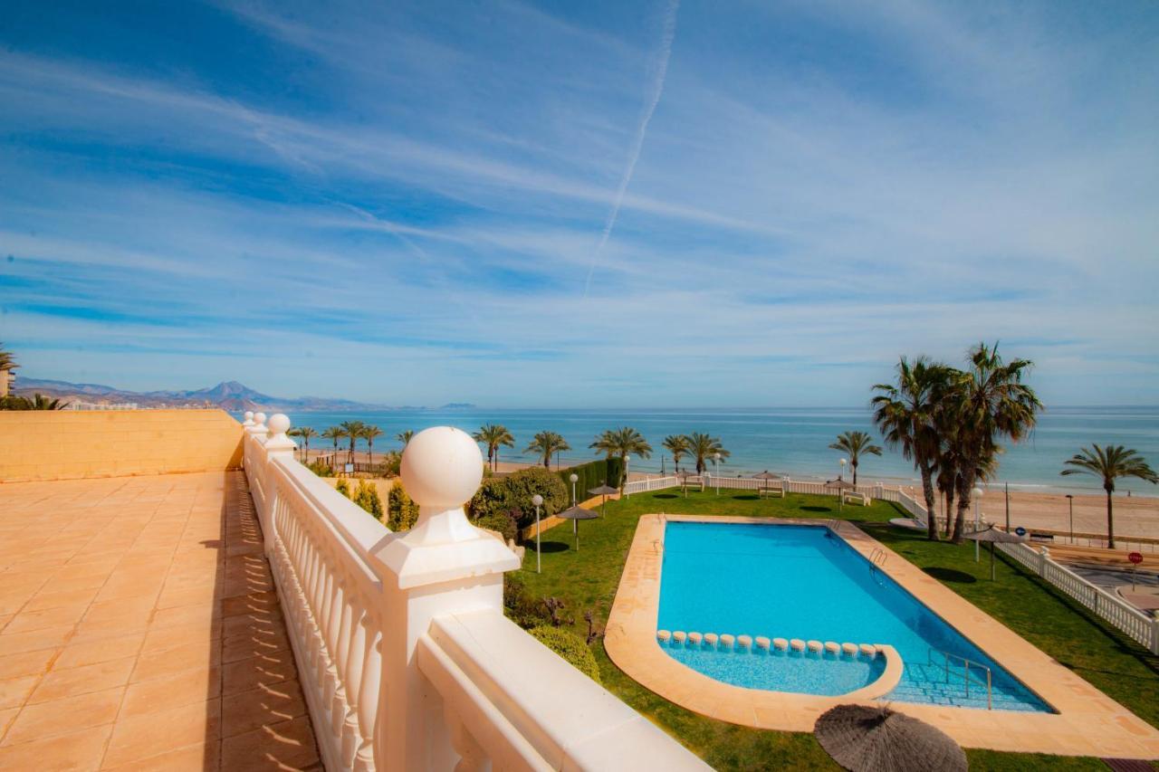 Lovely Apartment Beach Front & Pool El Campello Kültér fotó
