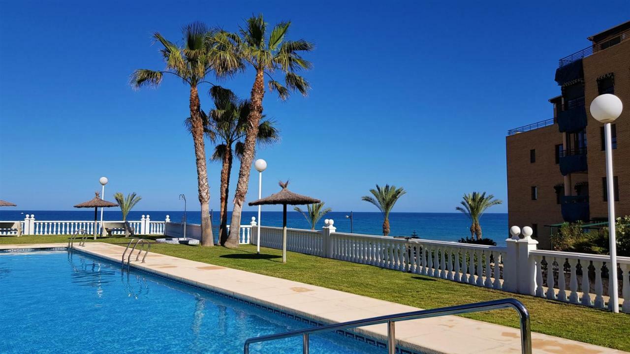Lovely Apartment Beach Front & Pool El Campello Kültér fotó